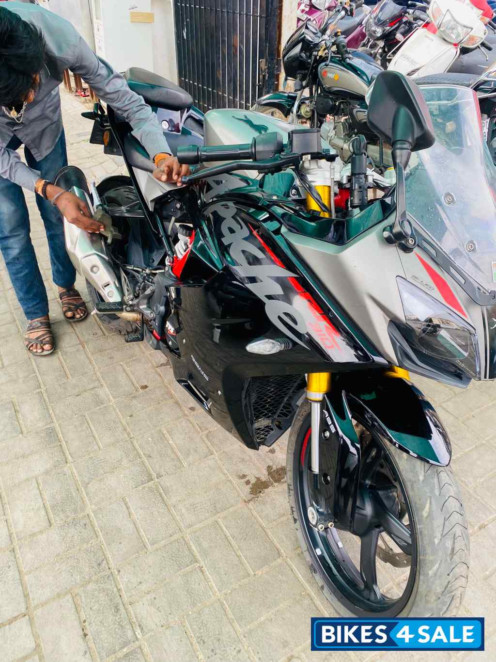 Black And Grey TVS Apache RR 310 2024