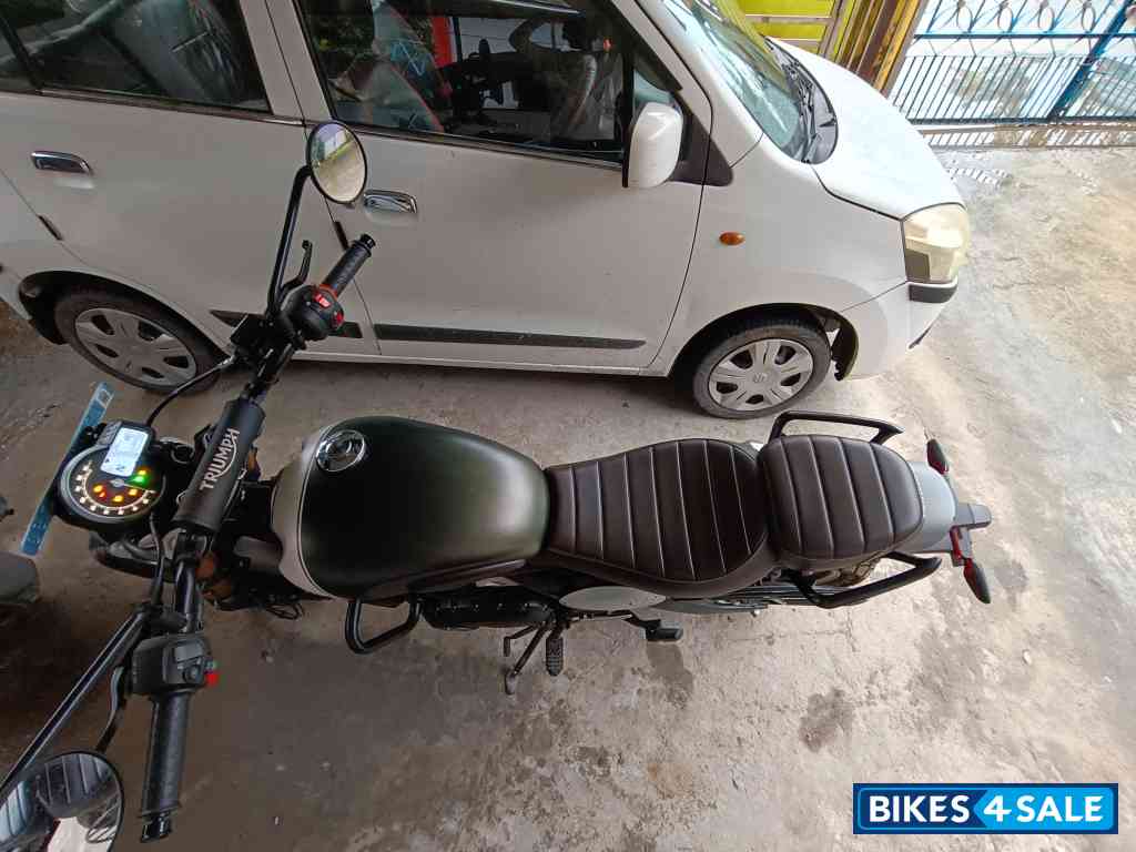 Matt Khaki Green Triumph Scrambler 400 X