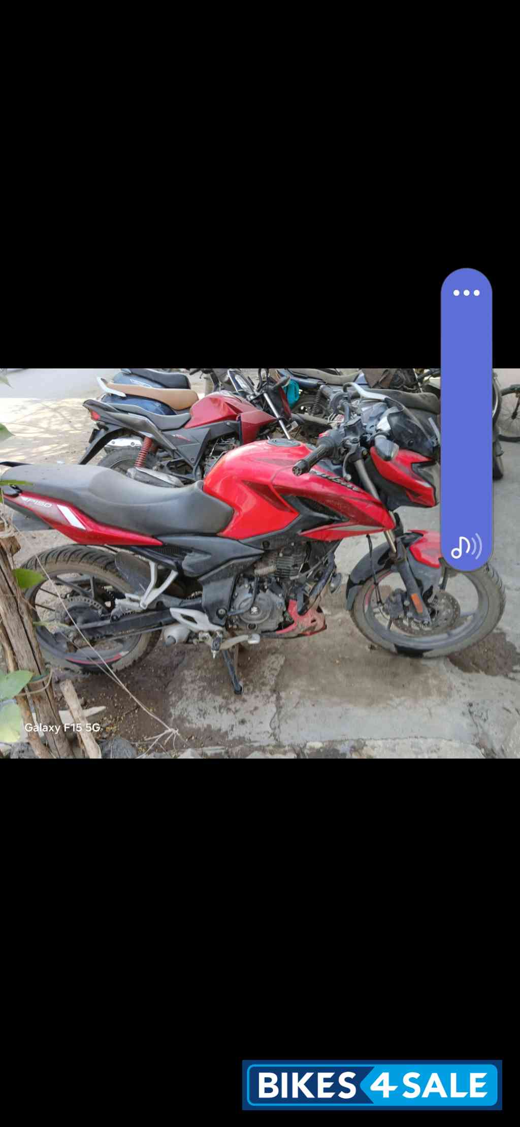 लाल Bajaj Pulsar P150