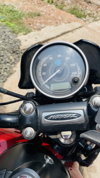 Bajaj Avenger Street 160