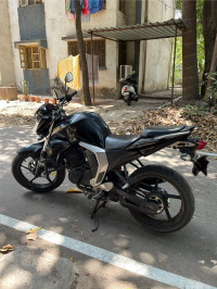 Black Yamaha FZ FI V2
