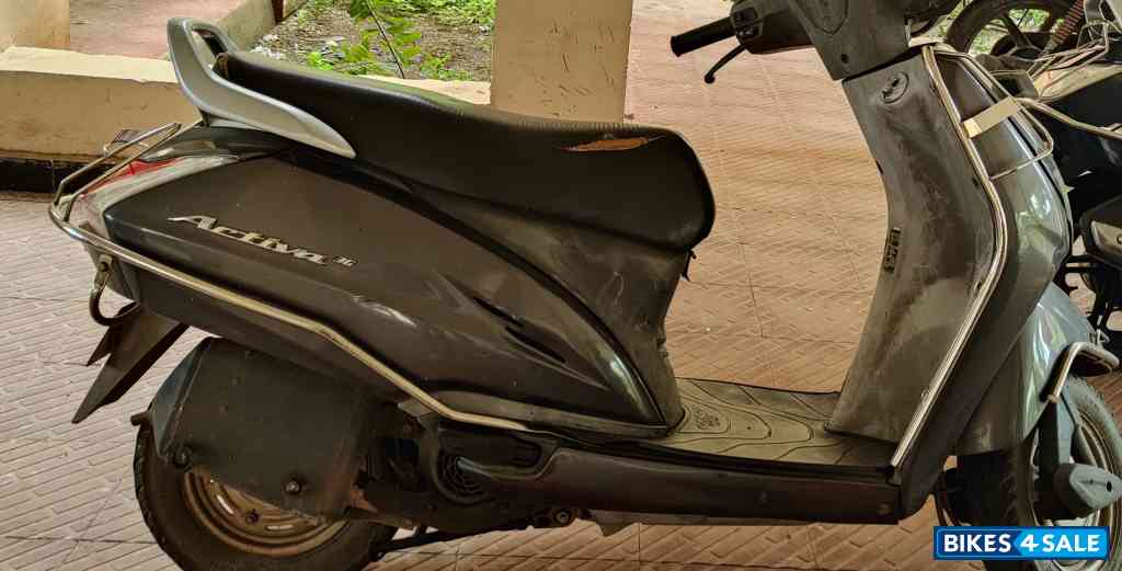 Grey Honda Activa 3G