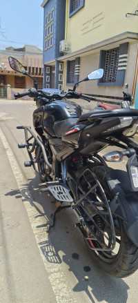 Bajaj Pulsar N160