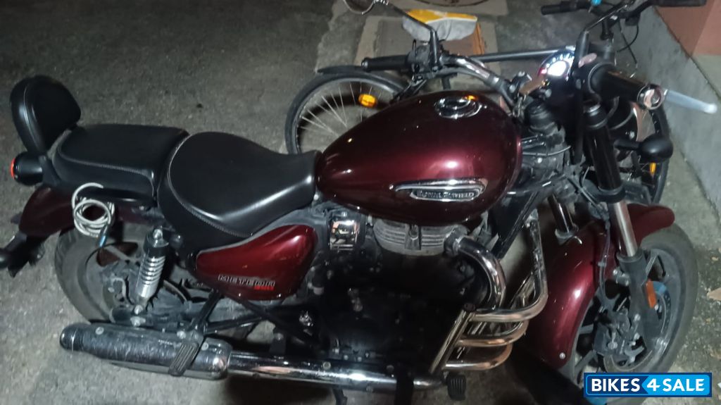 Red Royal Enfield Meteor 350 Stellar