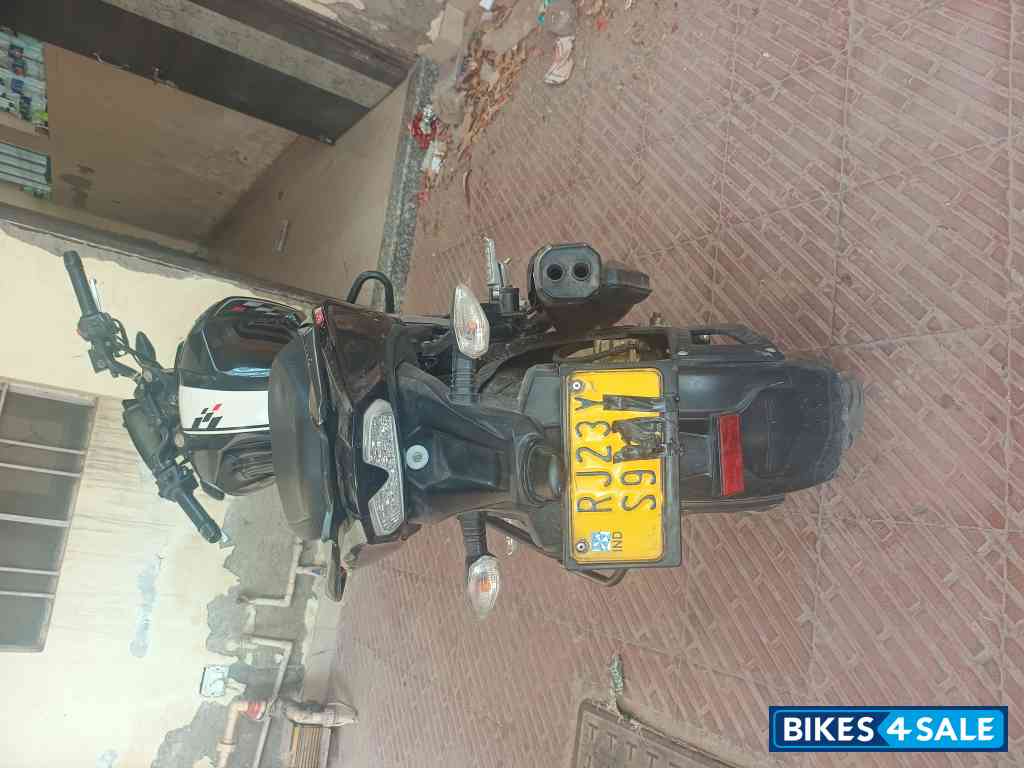 TVS Apache RTR 160 4V BS6