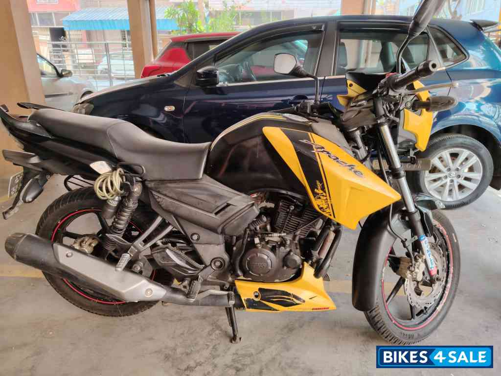 Yellow TVS Apache RTR 160