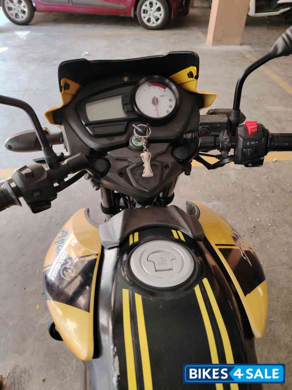 Yellow TVS Apache RTR 160