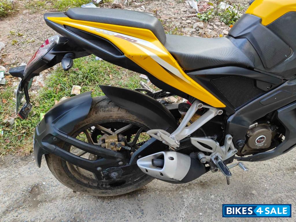 Yellow & Black Bajaj Pulsar RS 200