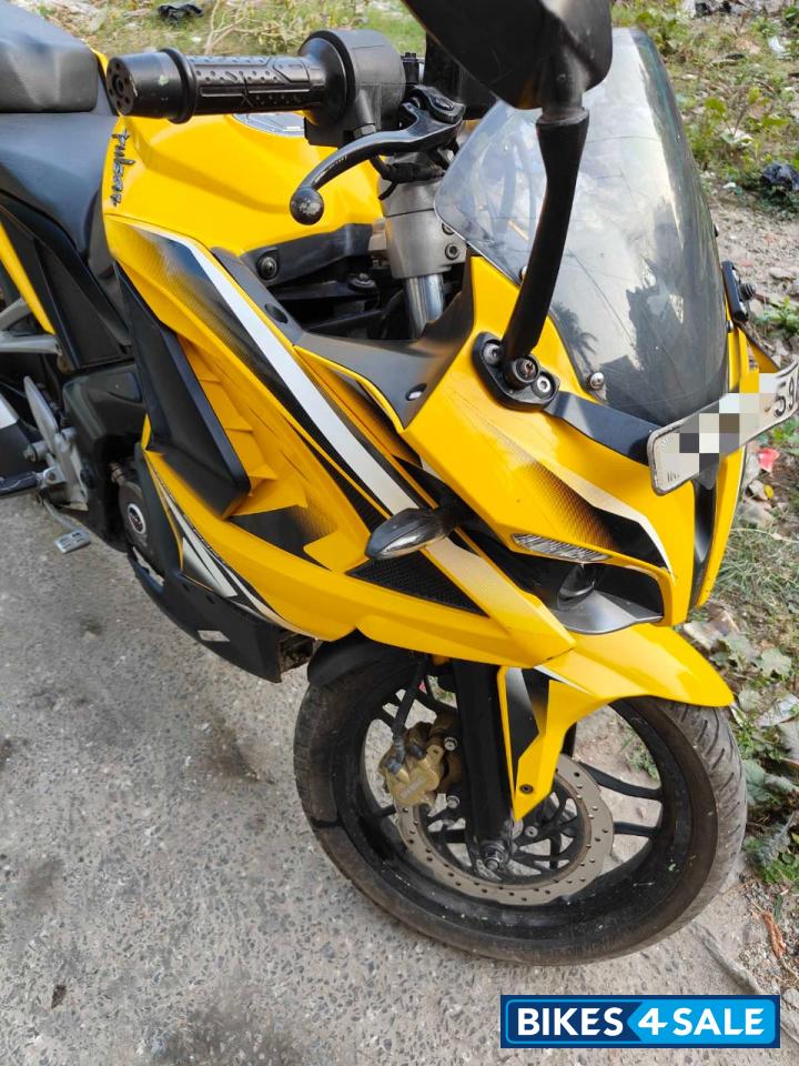 Yellow & Black Bajaj Pulsar RS 200