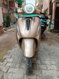 Bajaj Chetak Premium