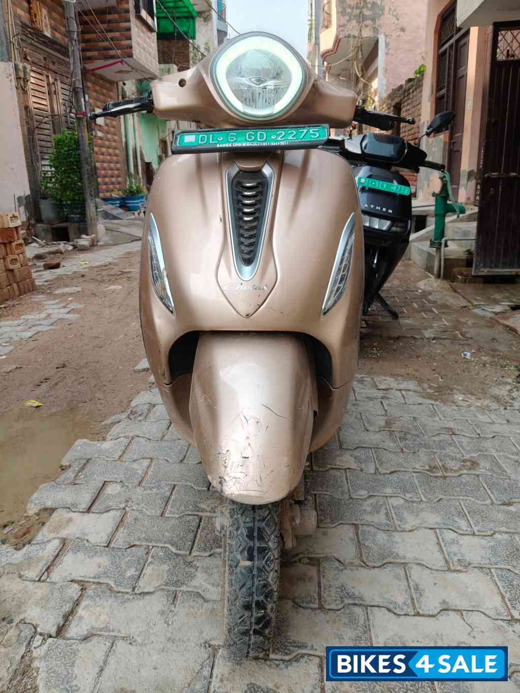 Bajaj Chetak Premium