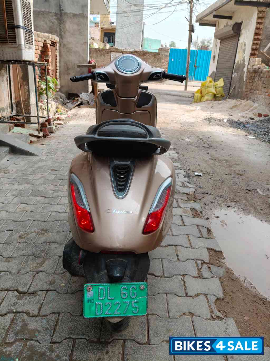 Bajaj Chetak Premium