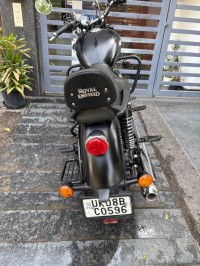 Black Royal Enfield Meteor 350 Stellar