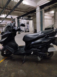 Suzuki Burgman Street