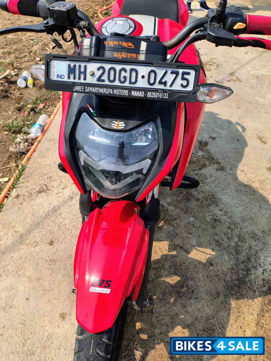 Red TVS Apache RTR 160 4V BS6