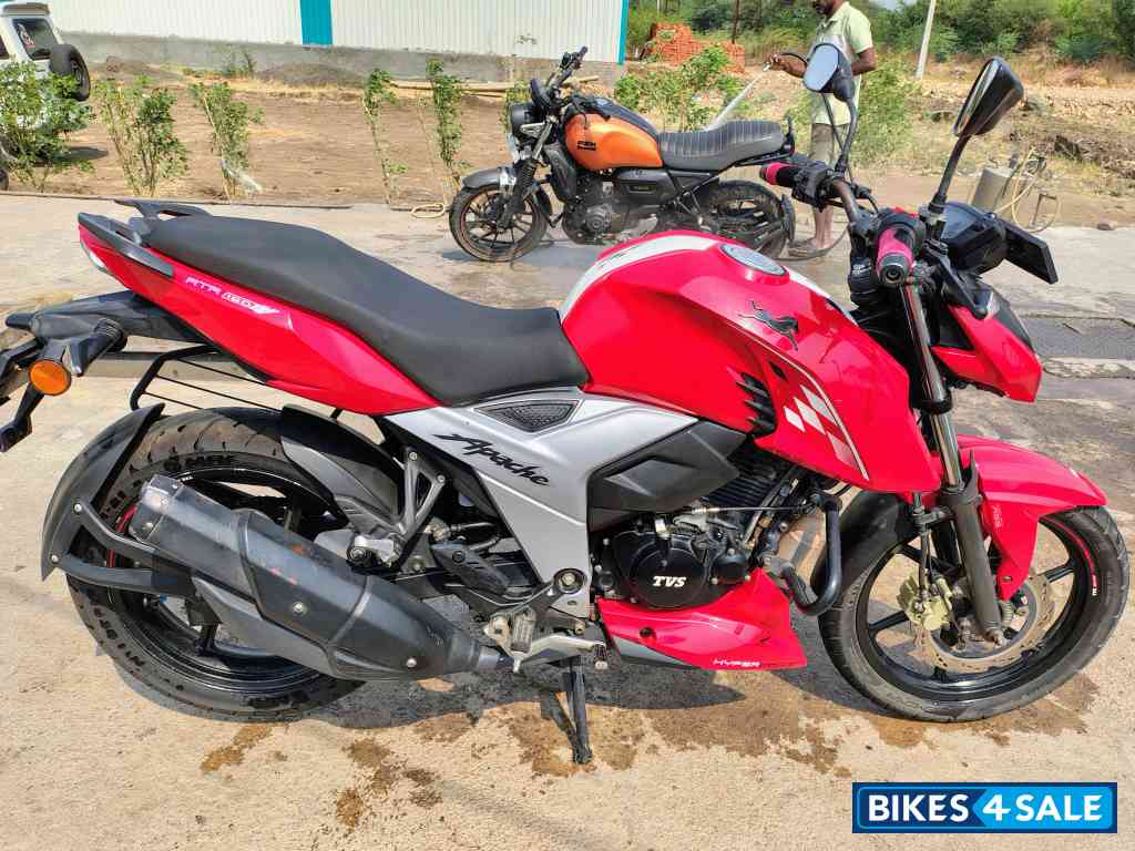 Red TVS Apache RTR 160 4V BS6 Red TVS Apache RTR 160 4V BS6