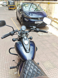 Blue Bajaj Avenger Street 150