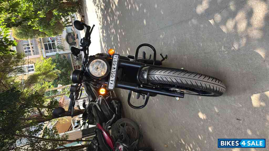 Jawa 42 Dual Channel ABS AllStar Black