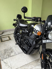 Rebel Black Royal Enfield Hunter 350 Metro