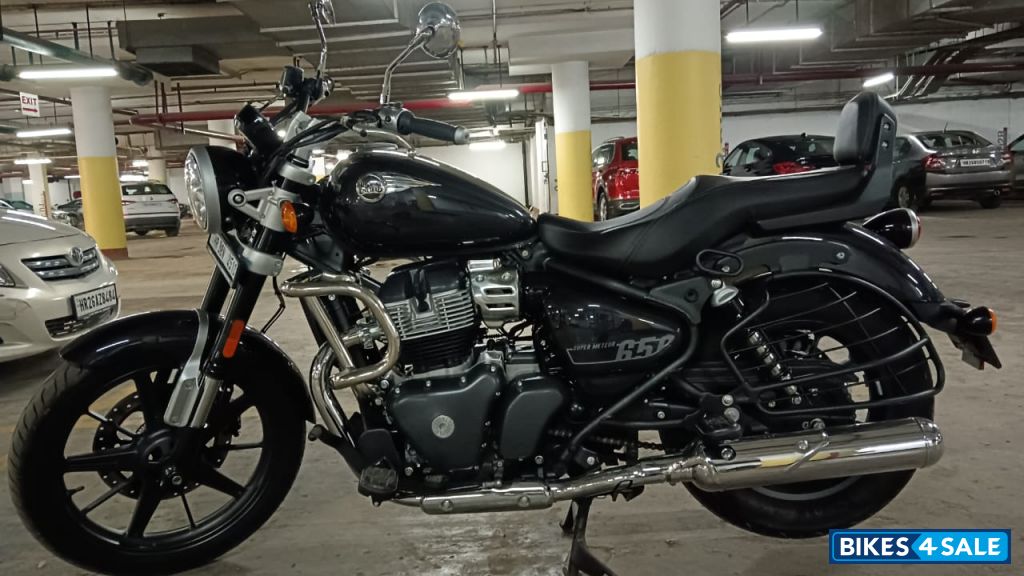 Royal Enfield Super Meteor 650