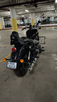 Royal Enfield Super Meteor 650