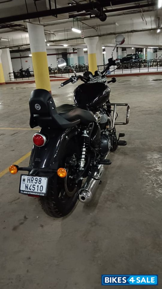 Royal Enfield Super Meteor 650