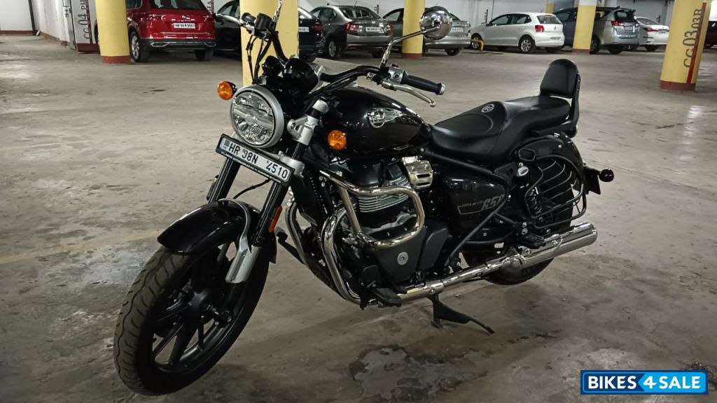 Royal Enfield Super Meteor 650