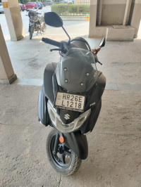 Suzuki Burgman Street