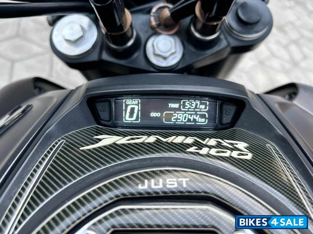 Charcoal Black Bajaj Dominar 400 Disc Charcoal Black Bajaj Dominar 400 Disc