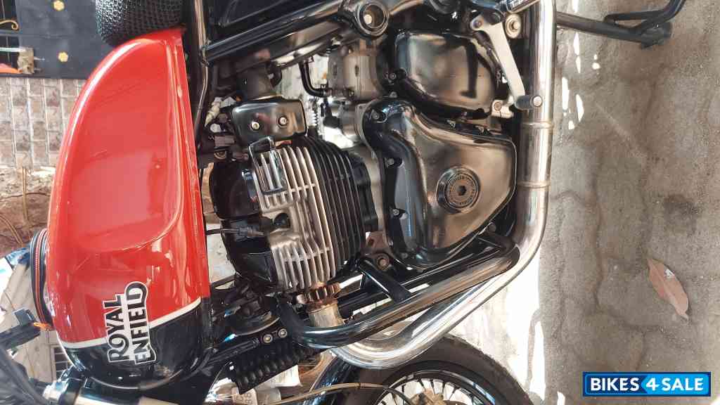 Red & Black Royal Enfield Interceptor 650 Twin