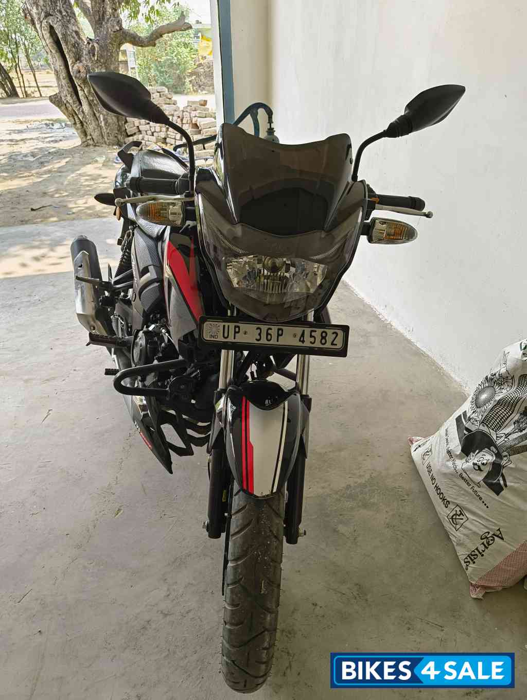 Black With Red Sticker TVS Apache RTR 160 BS VI