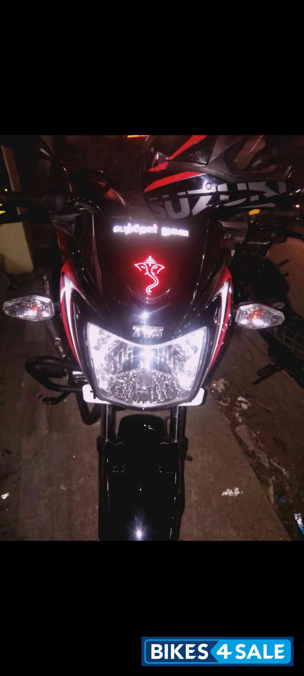 Red TVS Star City Plus