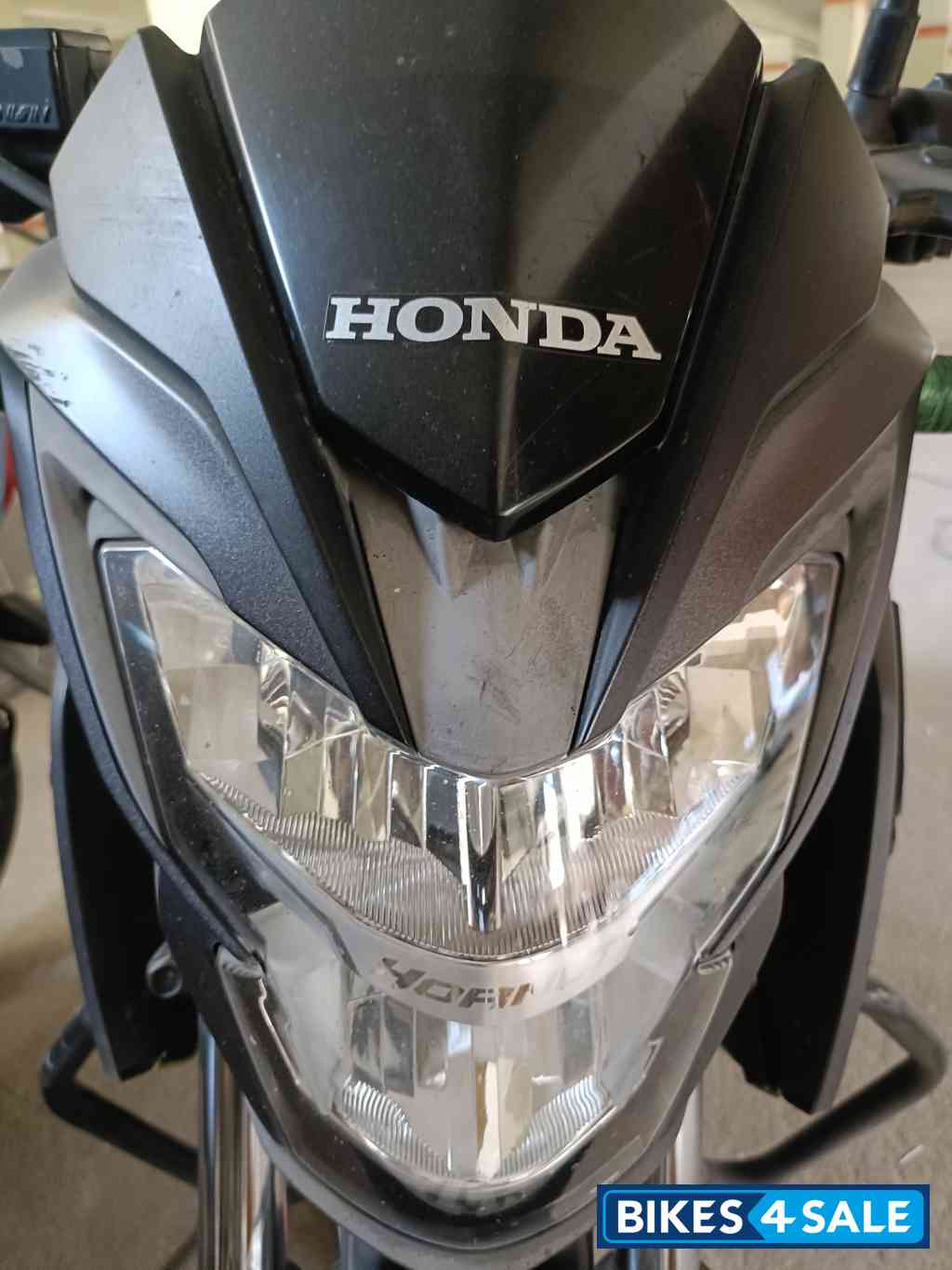 Green Honda CB Hornet 160R