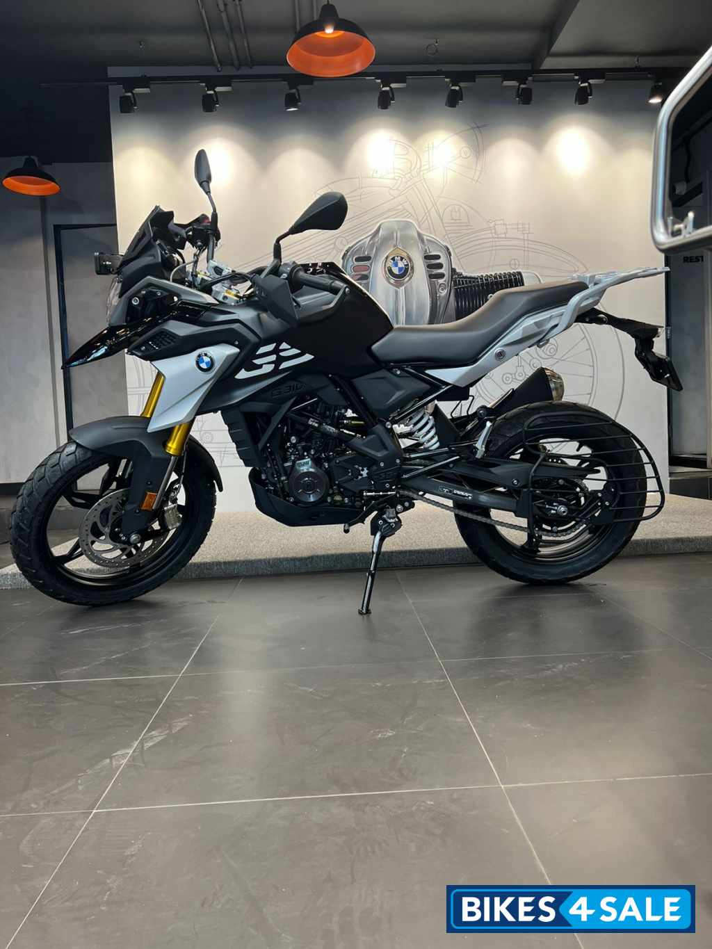 Black BMW G 310 GS BS6