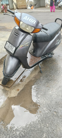 Grey Honda Activa 125
