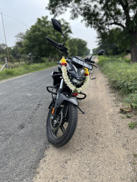 Black Hero Xtreme 125R