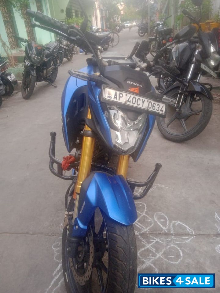 Blue Honda Hornet 2.0