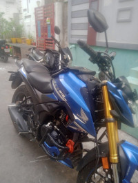 Blue Honda Hornet 2.0