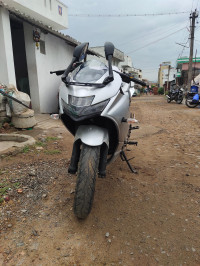 Mat Platina Silver Suzuki Gixxer SF 250