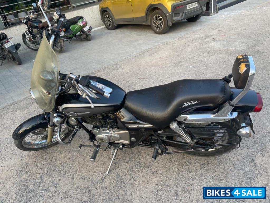 Bajaj Avenger Cruise 220