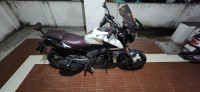 White Bajaj Dominar 400