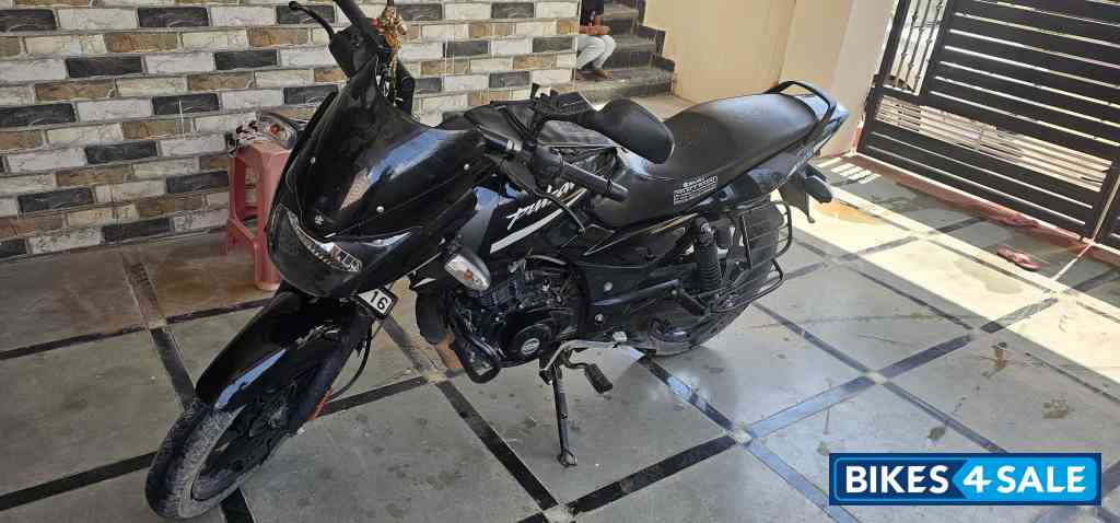 Bajaj Pulsar 125