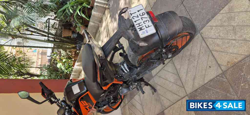 Black Orange KTM Duke 200 ABS