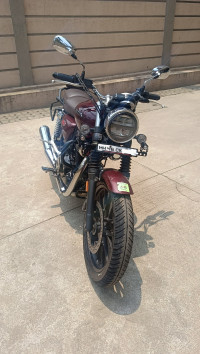 Maroon Honda 2023 CB350 Hness DLX Pro