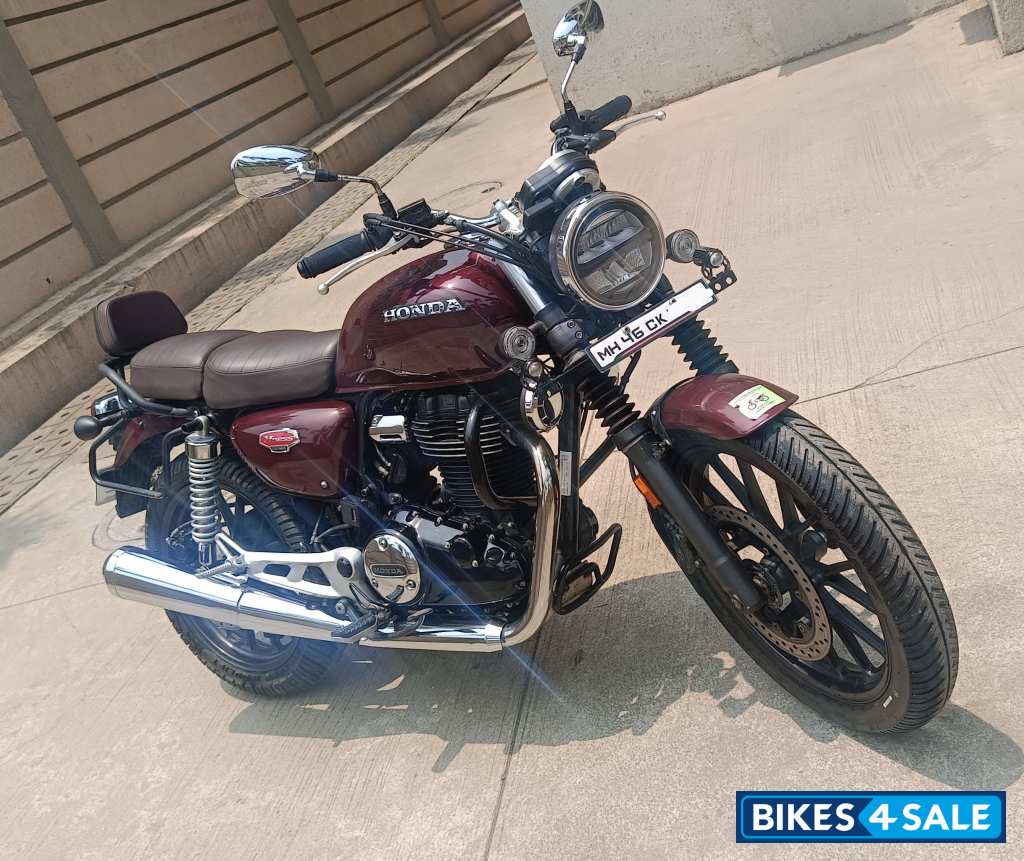 Maroon Honda 2023 CB350 Hness DLX Pro