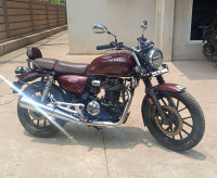 Maroon Honda 2023 CB350 Hness DLX Pro
