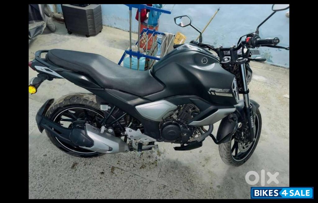 Grey Yamaha FZ-S FI V3 BS6