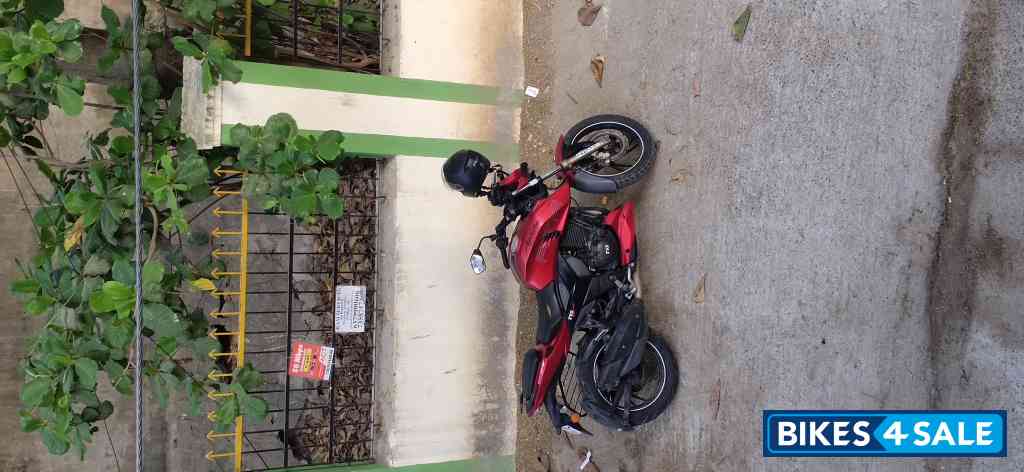 TVS Apache RTR 200 4V
