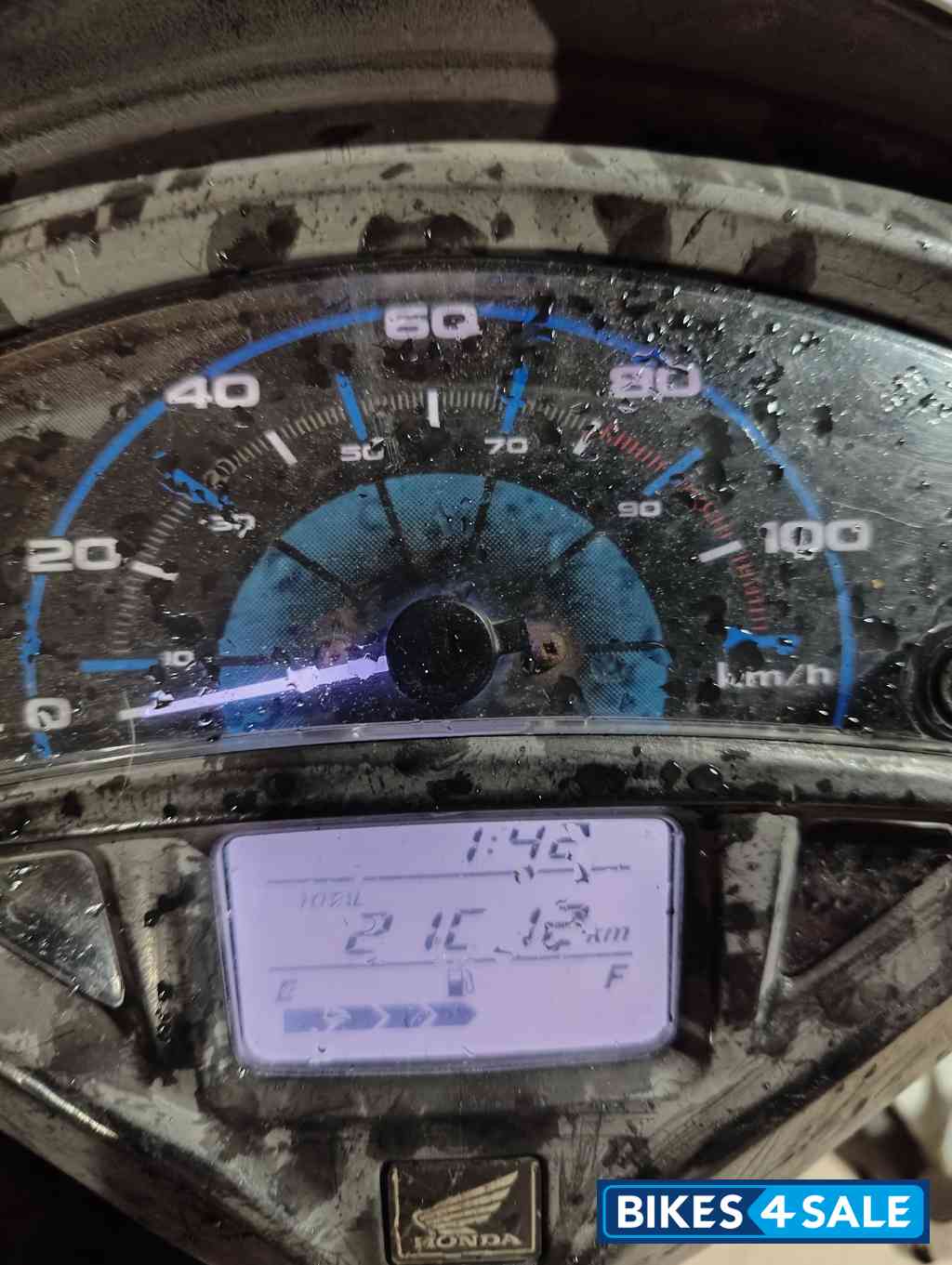 White Honda Activa 5G