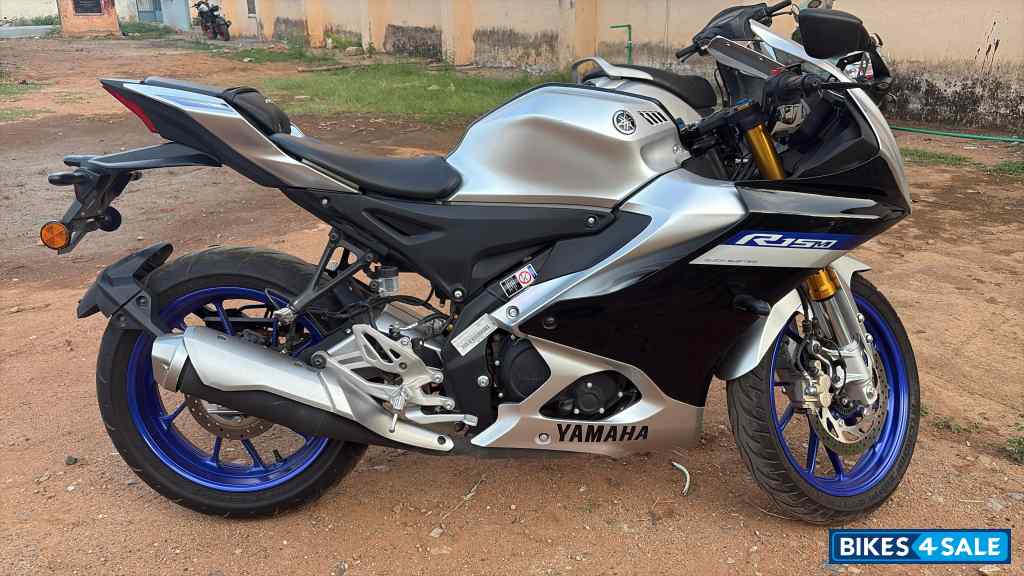 Yamaha YZF R15